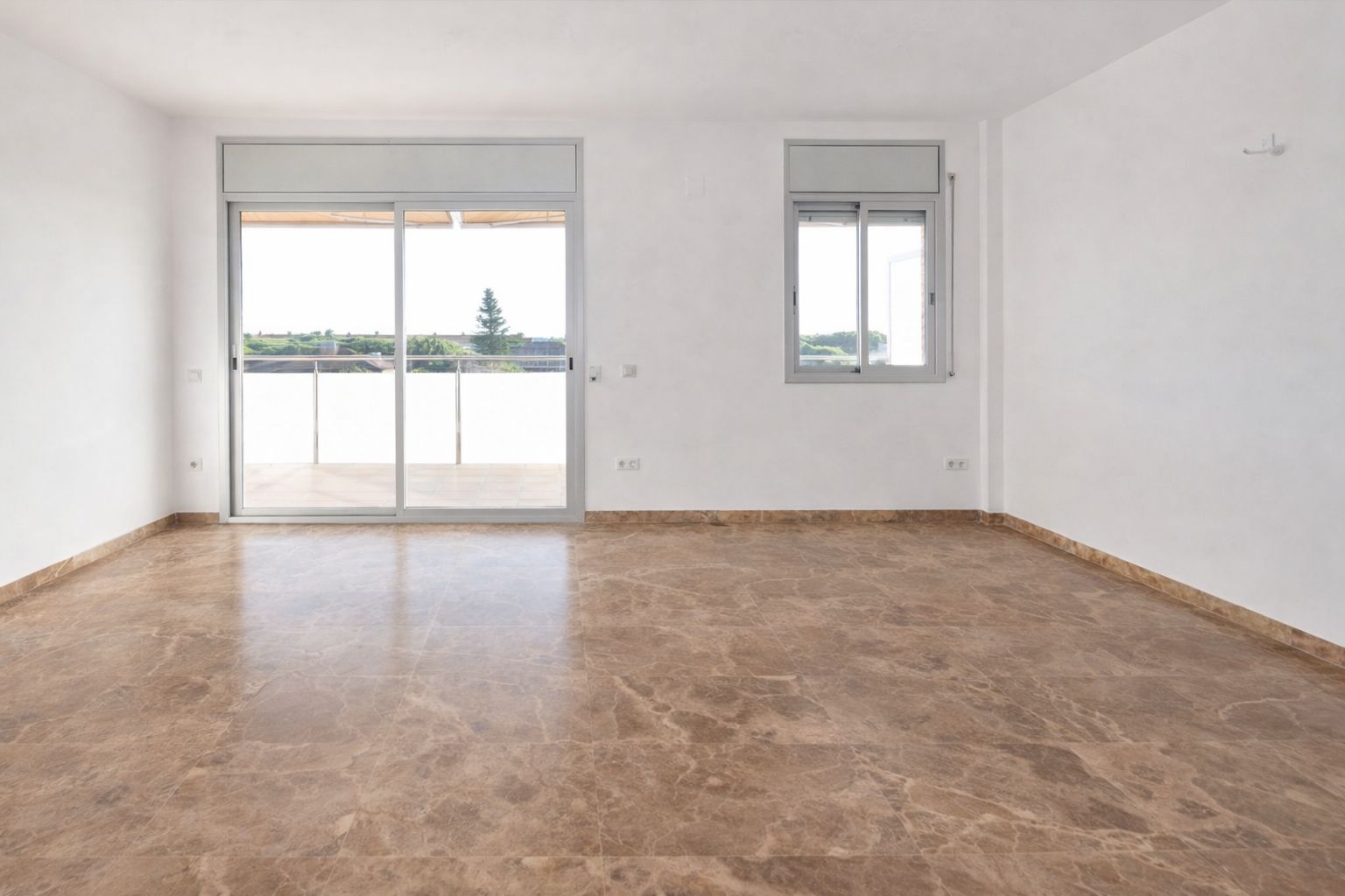 ATTICO DUPLEX IN VENDITA A GAVÀ MAR CON VISTA MARE
