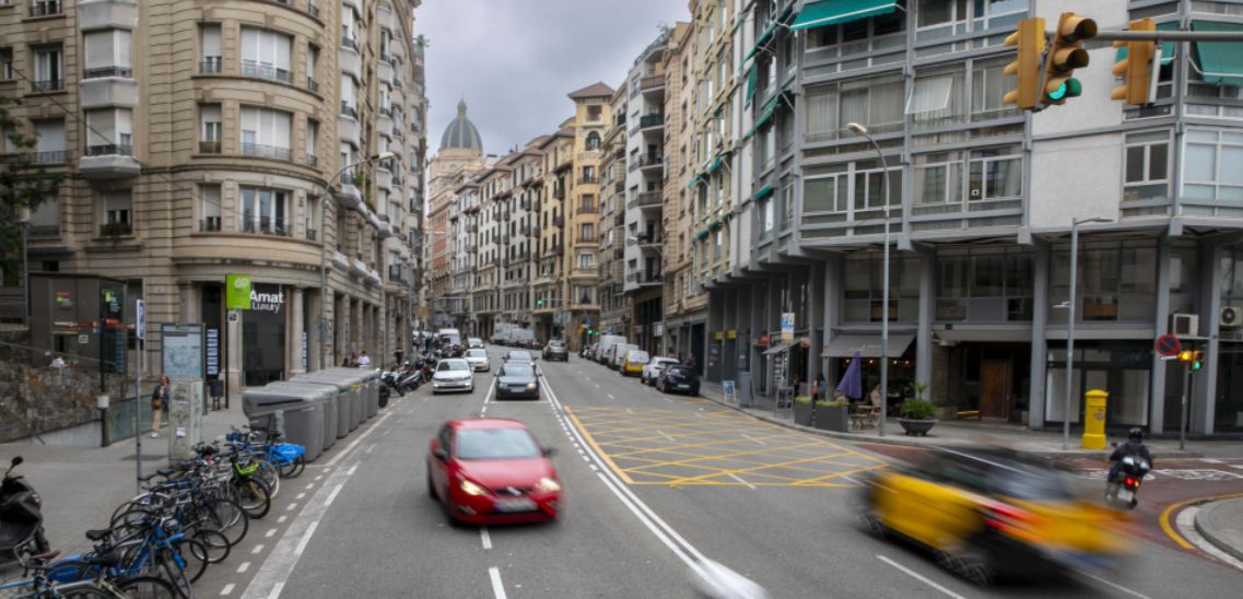 FANTASTIC SPACE FOR RENT ON BALMES STREET BARCELONA