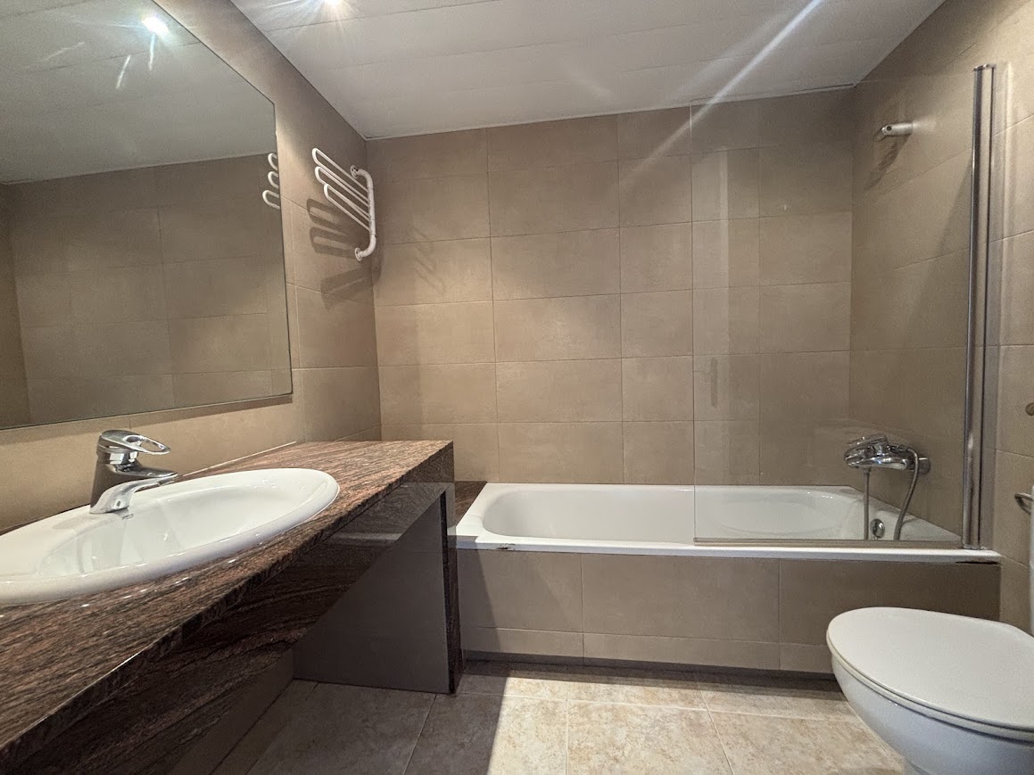 ATTICO DUPLEX IN VENDITA A GAVÀ MAR CON VISTA MARE