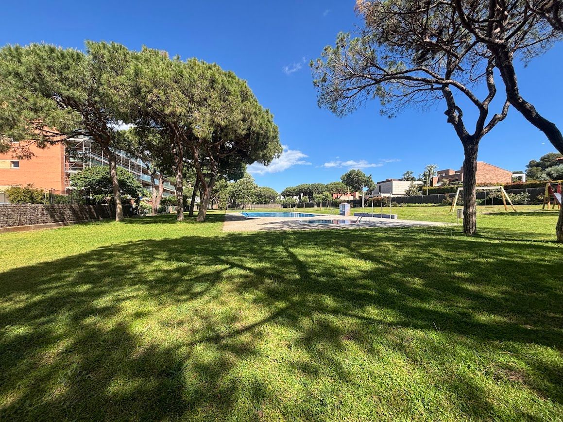 ATTICO DUPLEX IN VENDITA A GAVÀ MAR CON VISTA MARE