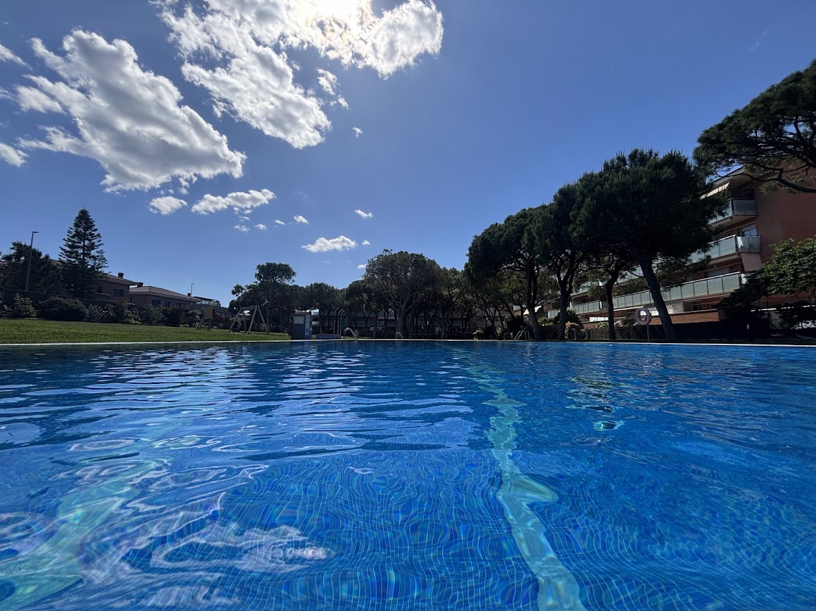 ATTICO DUPLEX IN VENDITA A GAVÀ MAR CON VISTA MARE