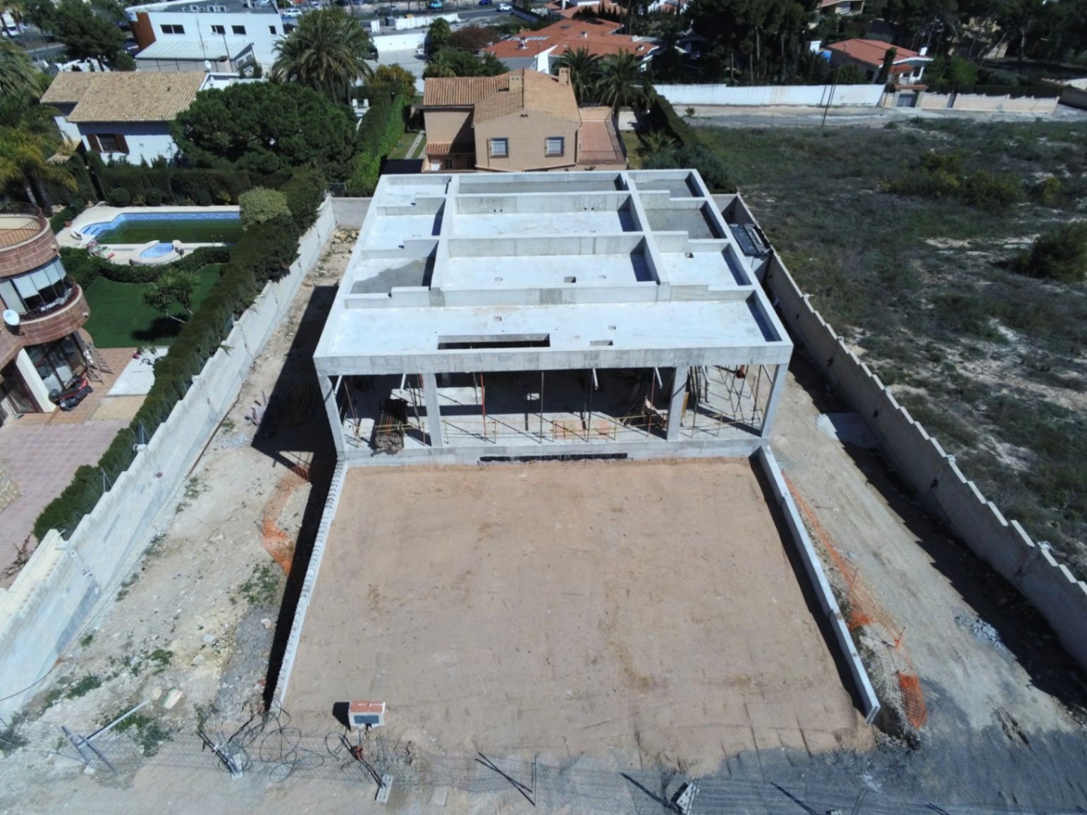 ELEGANTE VILLA EN VENTA EN ALICANTE
