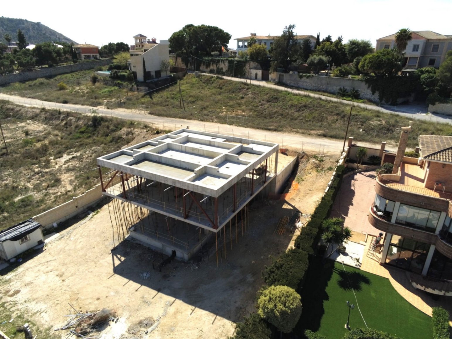 ELEGANTE VILLA EN VENTA EN ALICANTE