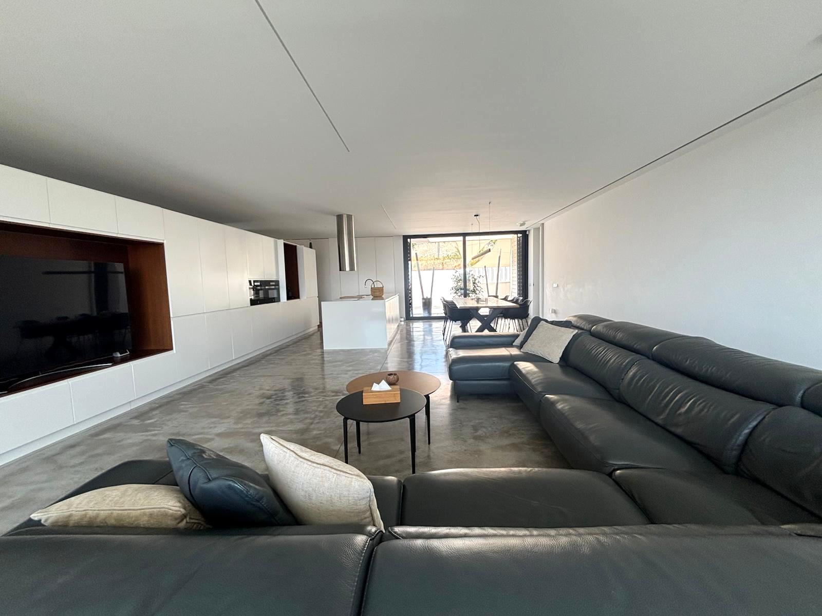 ELEGANTE VILLA EN VENTA EN ALICANTE