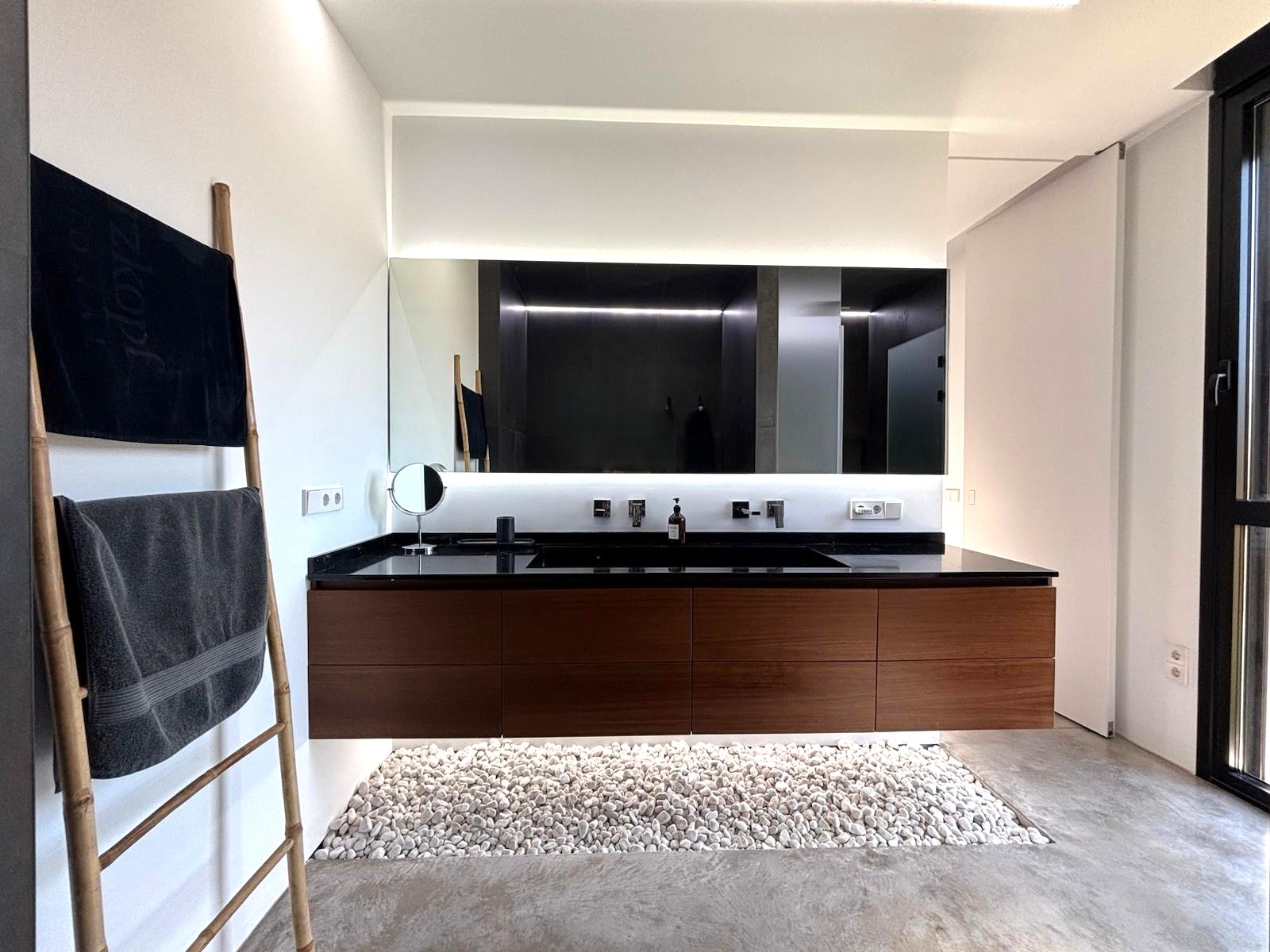 ELEGANTE VILLA EN VENTA EN ALICANTE
