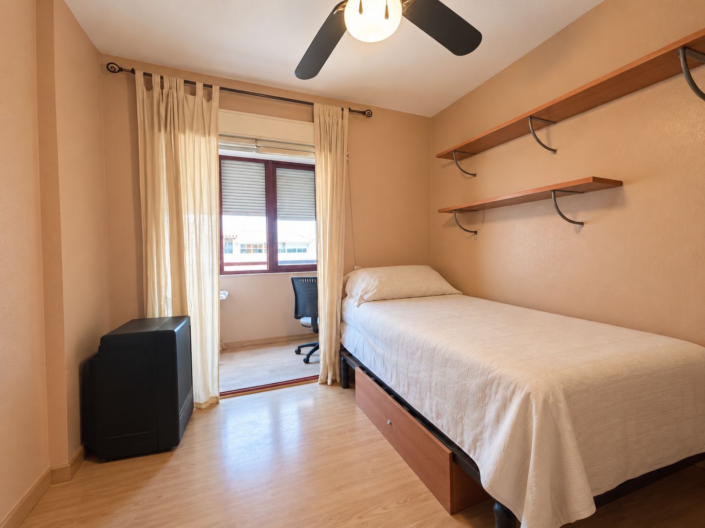 GRAN PISO EN VENTA EN LA ALBUFERETA DE ALICANTE