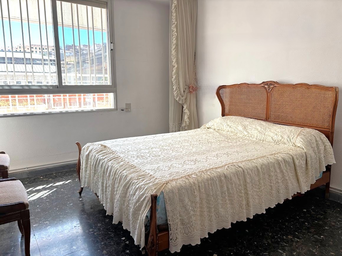 ÁTICO EN VENTA CON GARAJE Y TERRAZA EN EL CENTRO DE ALCOY