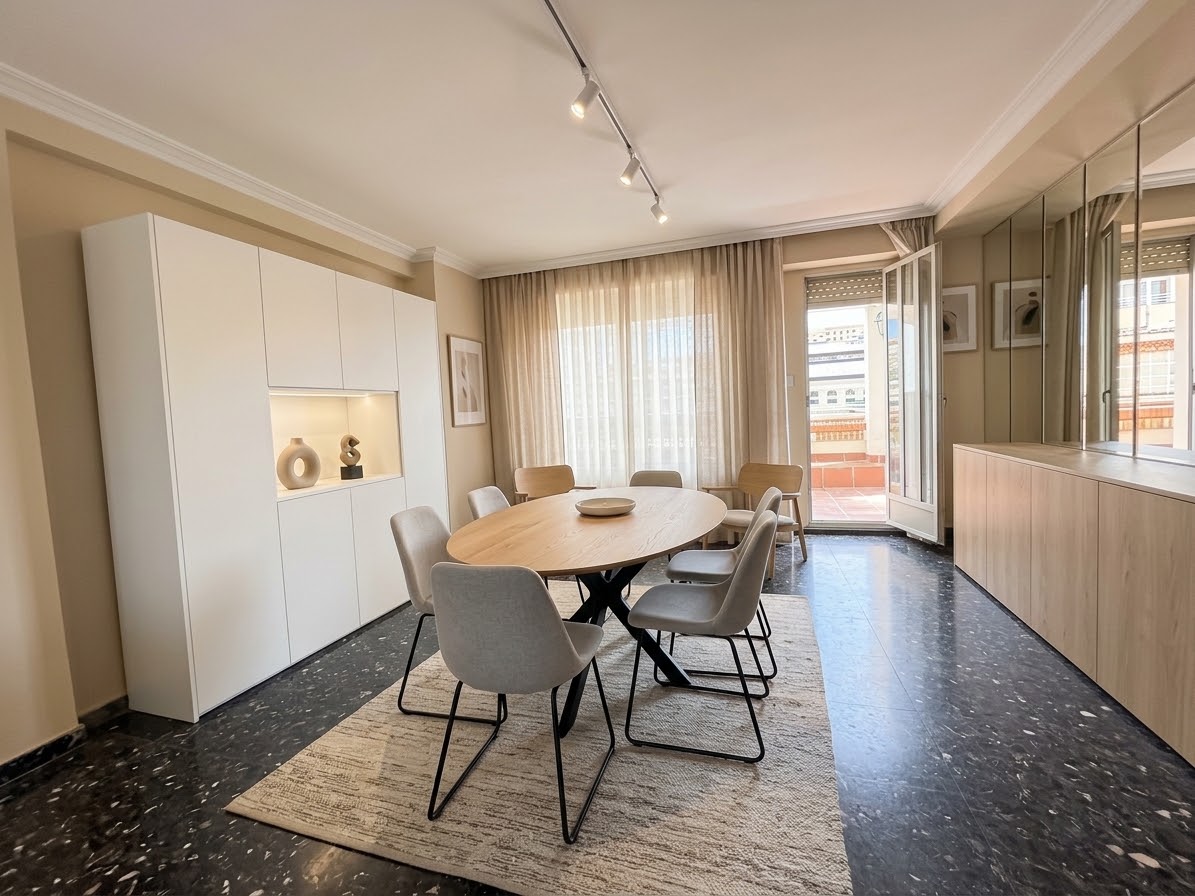 ÁTICO EN VENTA CON GARAJE Y TERRAZA EN EL CENTRO DE ALCOY