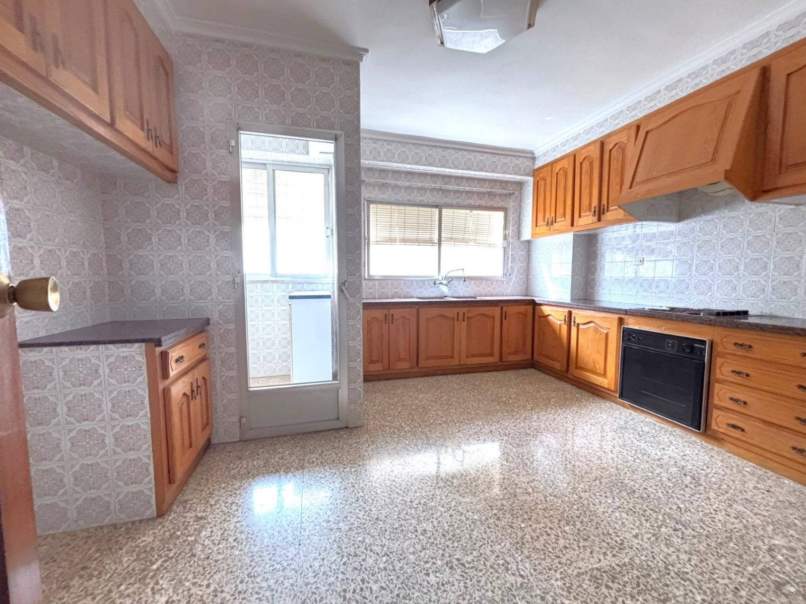 GRAN PISO EN VENTA EN SANTA ROSA, ALCOY