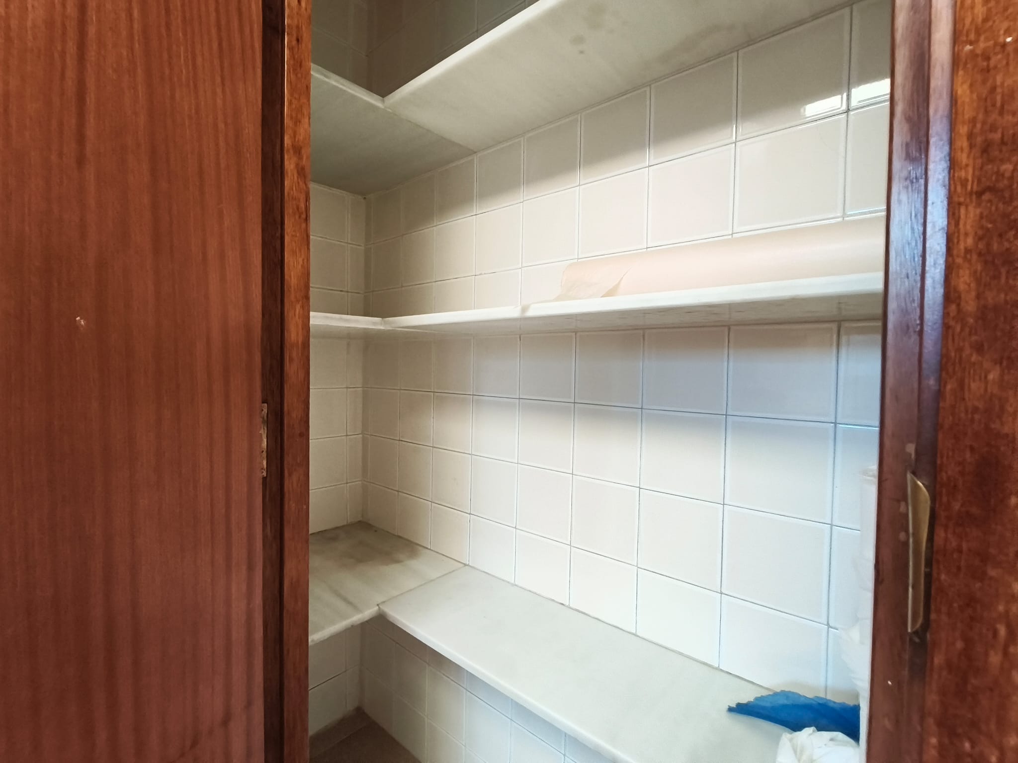 GROOT APPARTEMENT TE KOOP IN HET NOORDEN VAN ALCOY