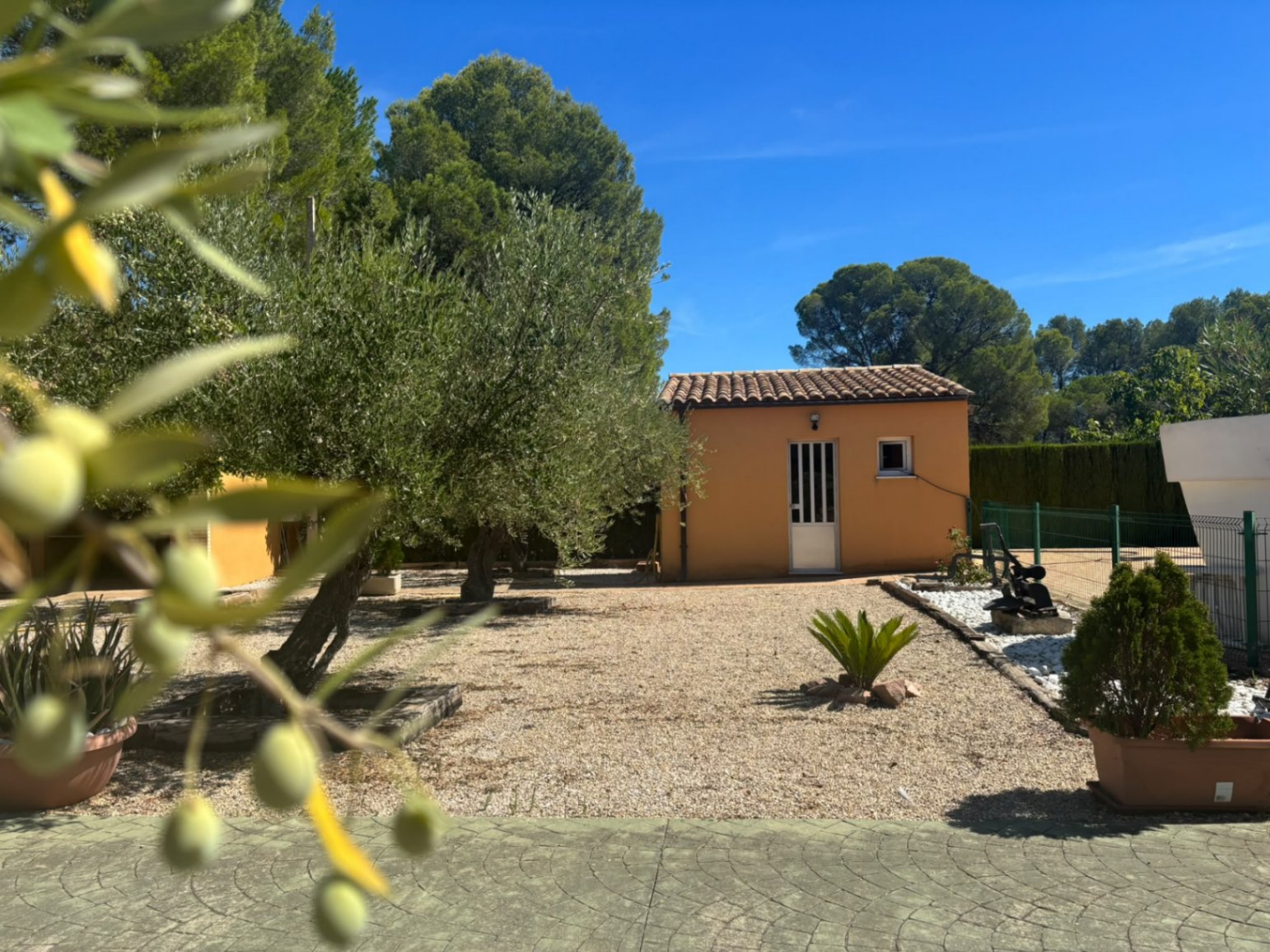 FANTASTISCHE VILLA ZU VERKAUFEN IN DER PLANA VON COCENTAINA