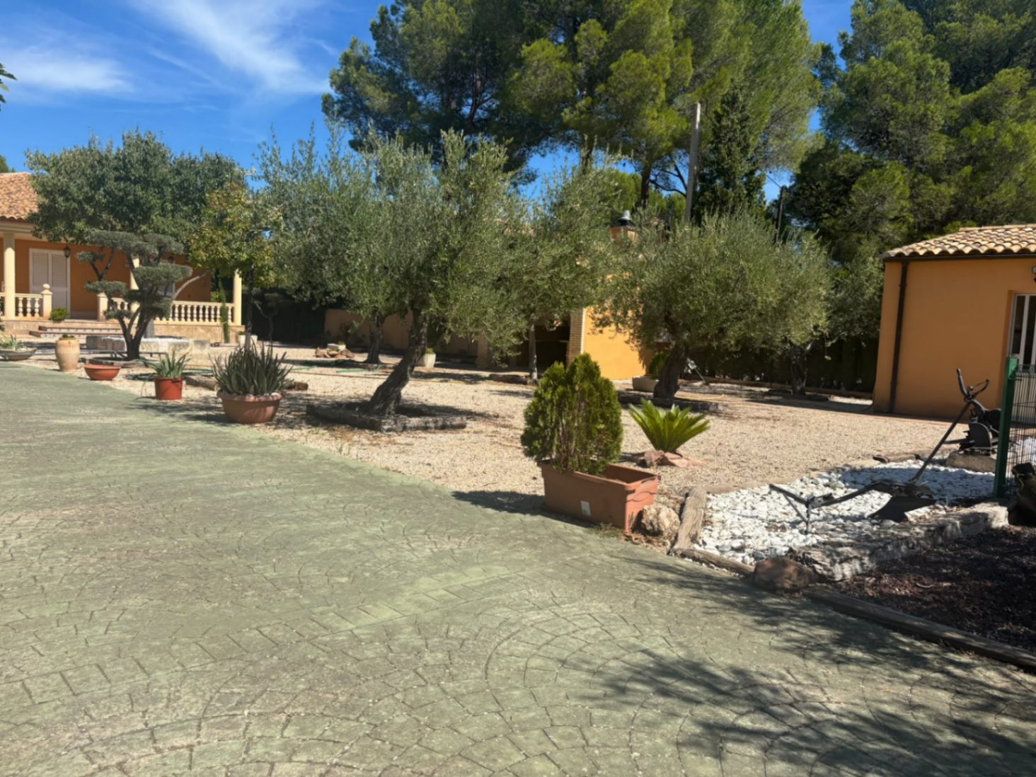FANTASTISCHE VILLA ZU VERKAUFEN IN DER PLANA VON COCENTAINA