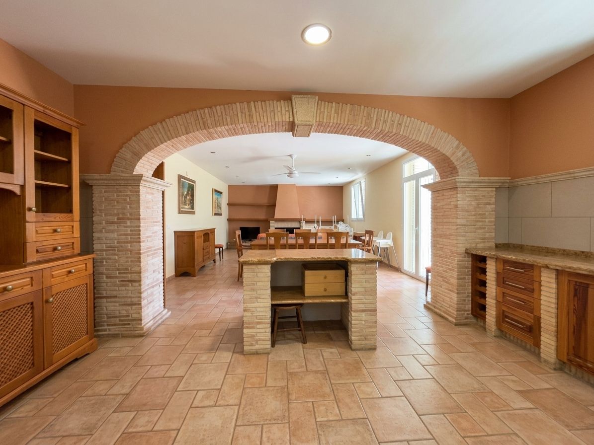 FANTASTISCHE VILLA ZU VERKAUFEN IN DER PLANA VON COCENTAINA