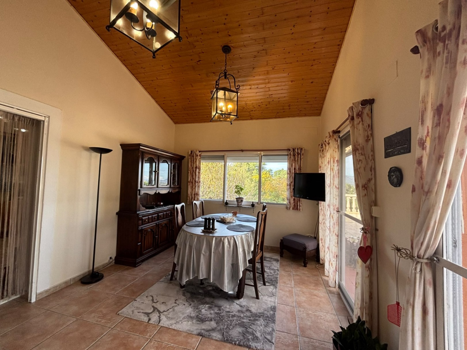 CHARMEUSE VILLA À VENDRE À PLANES