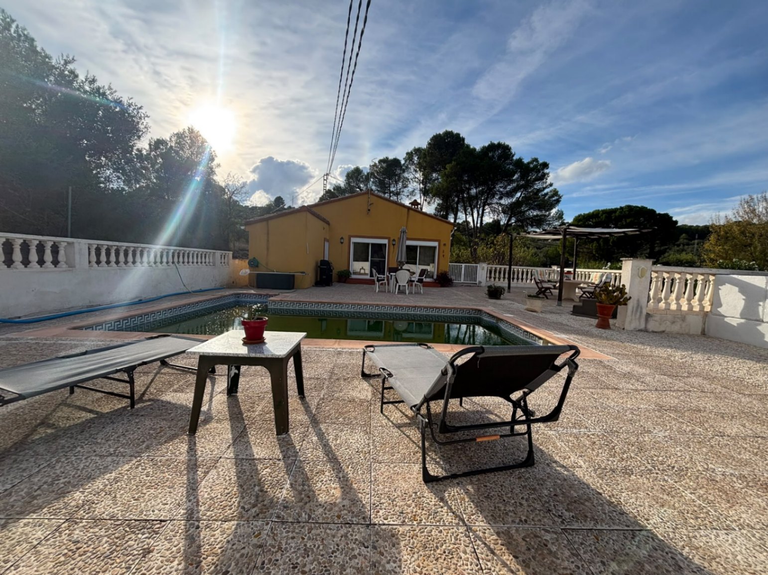 CHARMEUSE VILLA À VENDRE À PLANES